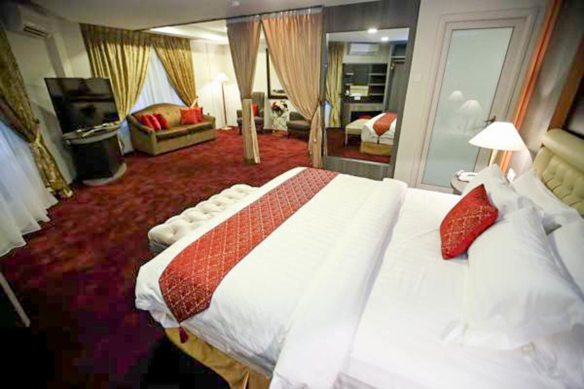 Al Khatiri Hotel Kubang Kerian Exterior photo